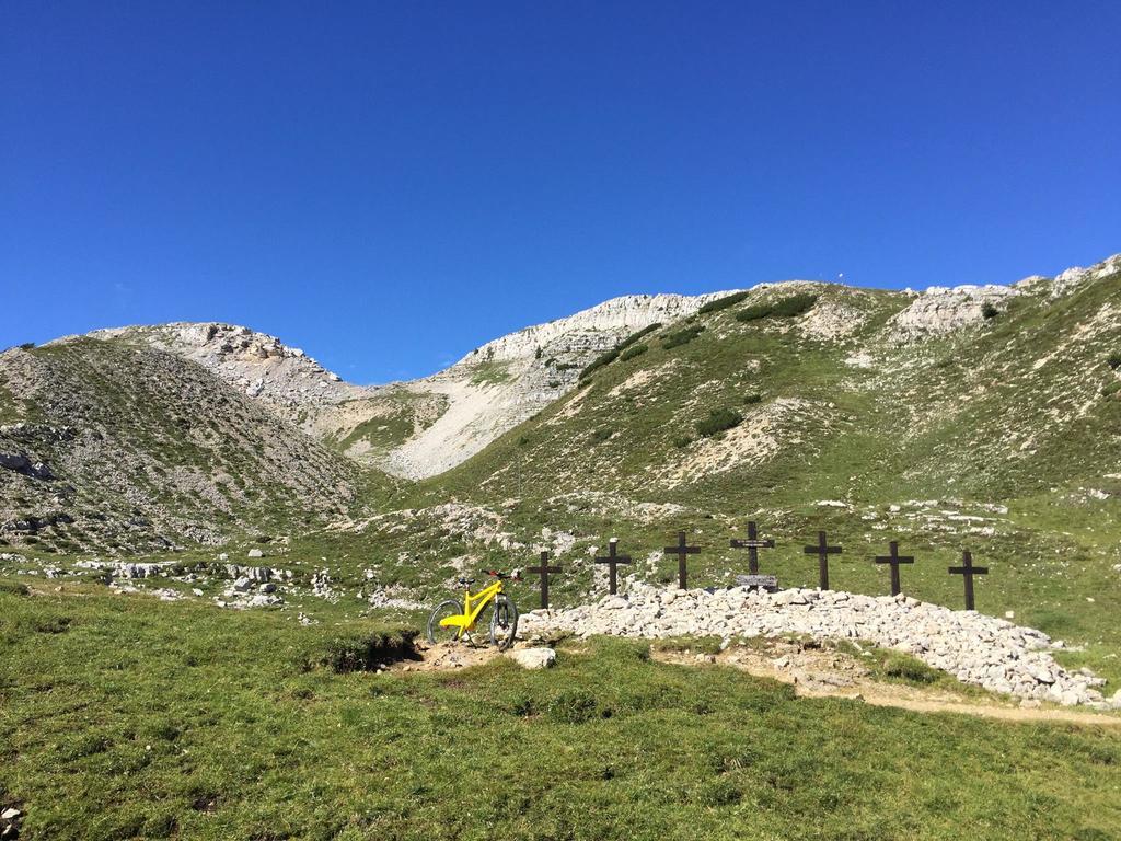 B&B Casabasoti Valli del Pasubio Luaran gambar